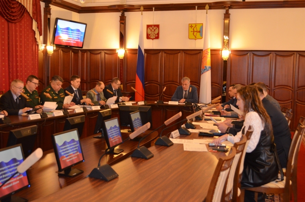 Итоги работы филиала Фонда «Защитники Отечества» обсудили на совещании главного федерального инспектора по Кировской области.