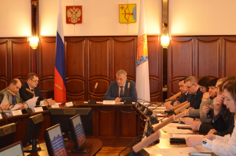 Итоги работы филиала Фонда «Защитники Отечества» обсудили на совещании главного федерального инспектора по Кировской области.